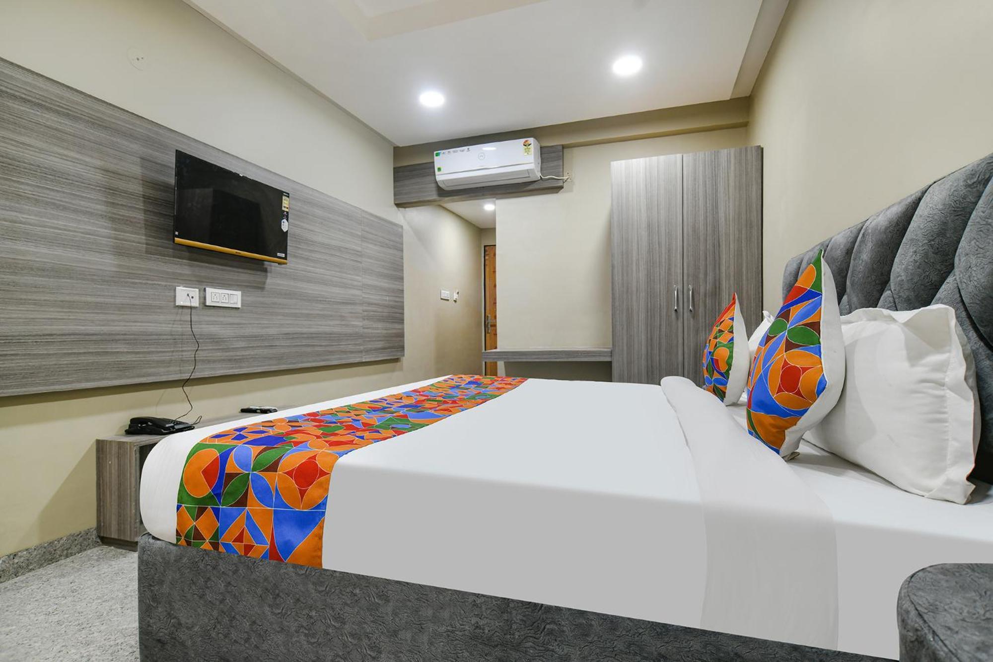 Fabhotel Classic Inn Индаур Экстерьер фото